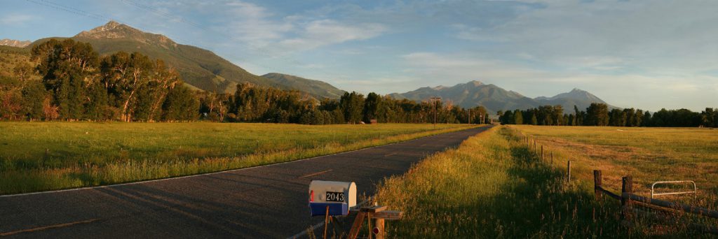Sunset view of the Absaroka Mountains south of Livingston, Montana.