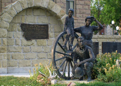 September picture of the Harlowton Pioneer Memorial near the Wheatland County Courthouse in Harlowton, Montana. Image is from the Harlowton Montana Picture Tour.