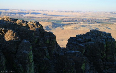 Crown Butte Preserve & Simms, Montana – MontanaPictures.Net