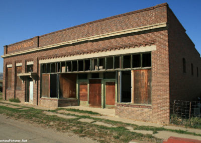September picture of the Old State Bank Building. Image is from the Two Dot Montana Picture Tour.