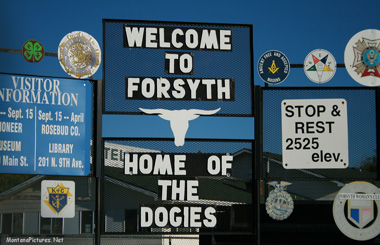 September picture of the Forsyth Montana Welcome Sign on Highway 12. Image is from the Forsyth Montana Picture Tour.